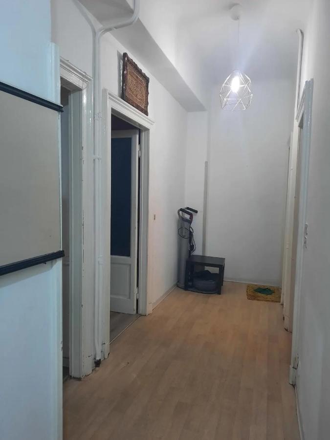 A Room In A Beautiful Apartment In The City Center Mediolan Zewnętrze zdjęcie
